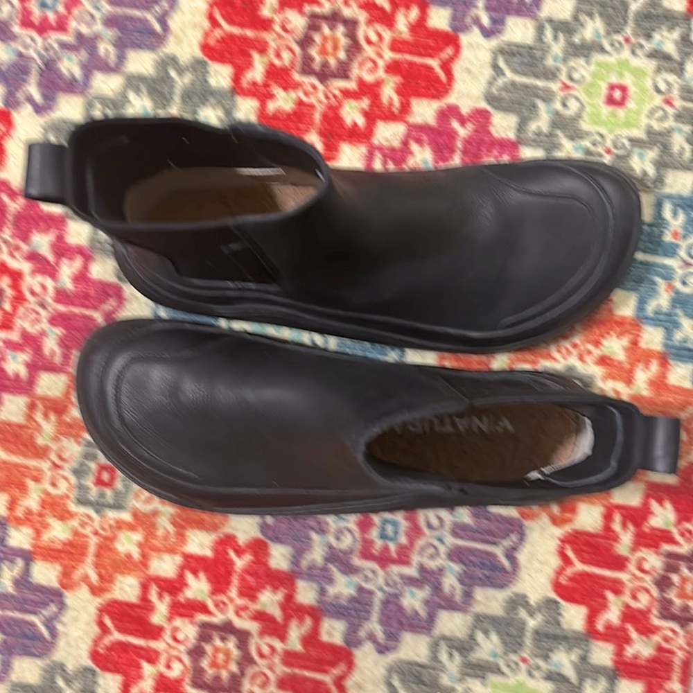 Vivobarefoot Size 39 Black Gobi Chelsea Woman’s Boot